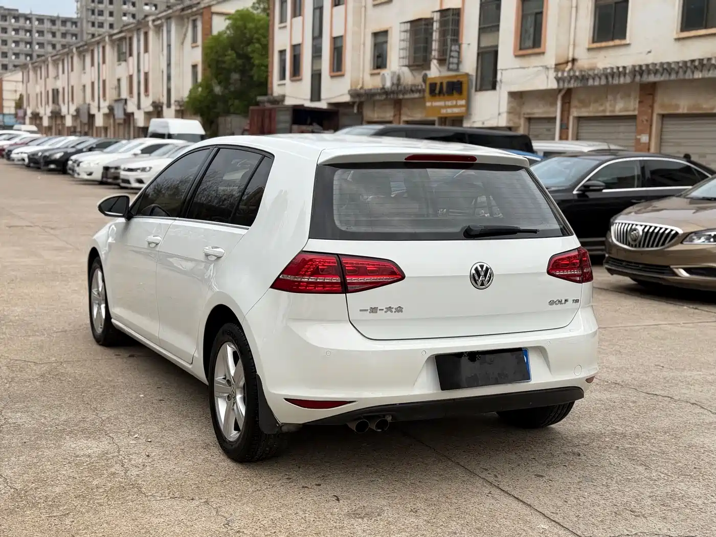 Volkswagen Golf 2014 1.4TSI Automatic Luxury фото 7