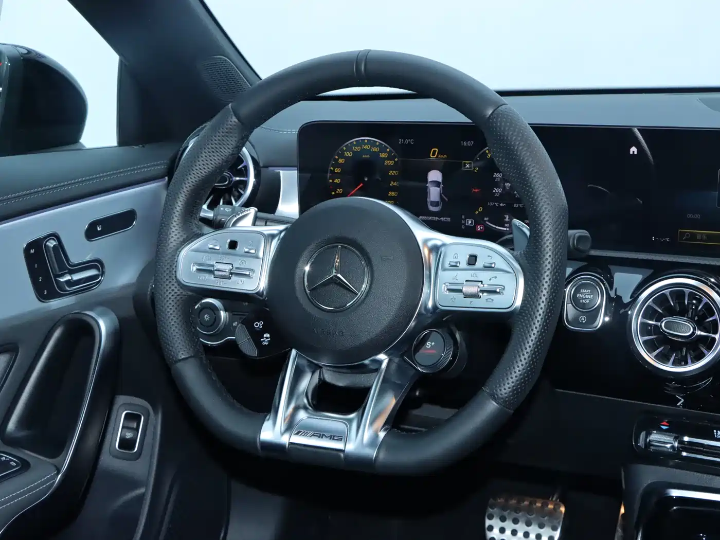 MERCEDES-BENZ CLA AMG