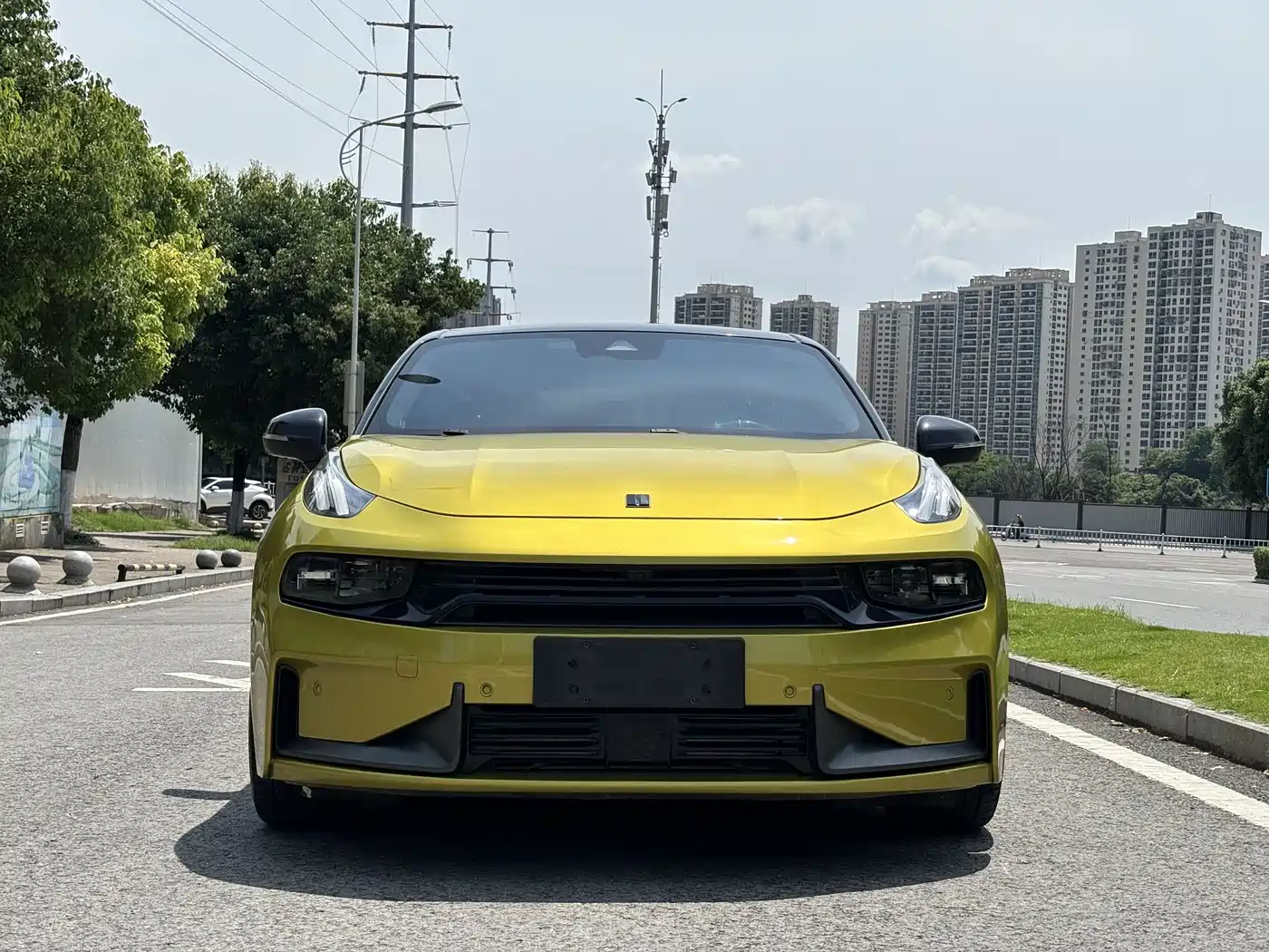 Lynk & Co 03 2021 03+ 2.0TD Auto Wind Rider Edition фото 2
