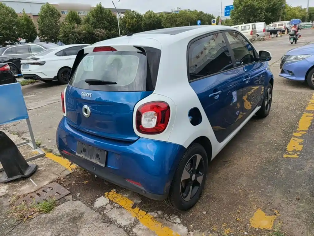 smart forfour 2018 2018 1.0L 52kW Passion Edition