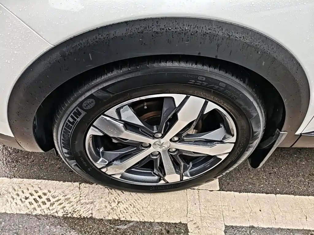 Photo 23 - Peugeot 4008
