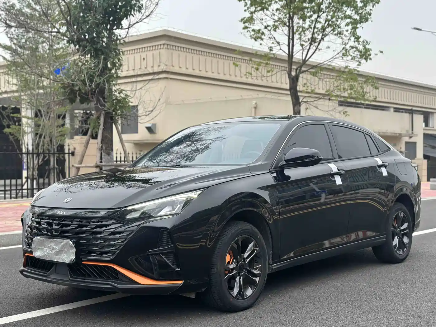 DONGFENG YI HYUN