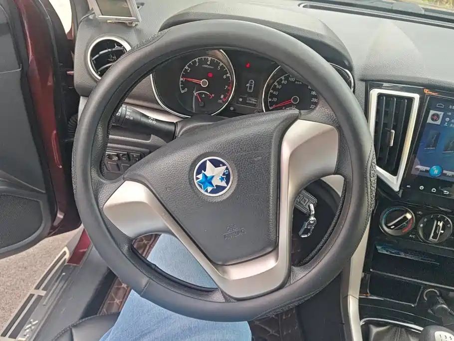Venucia T70 2017 2016 1.6L Manual Rui Xing Edition