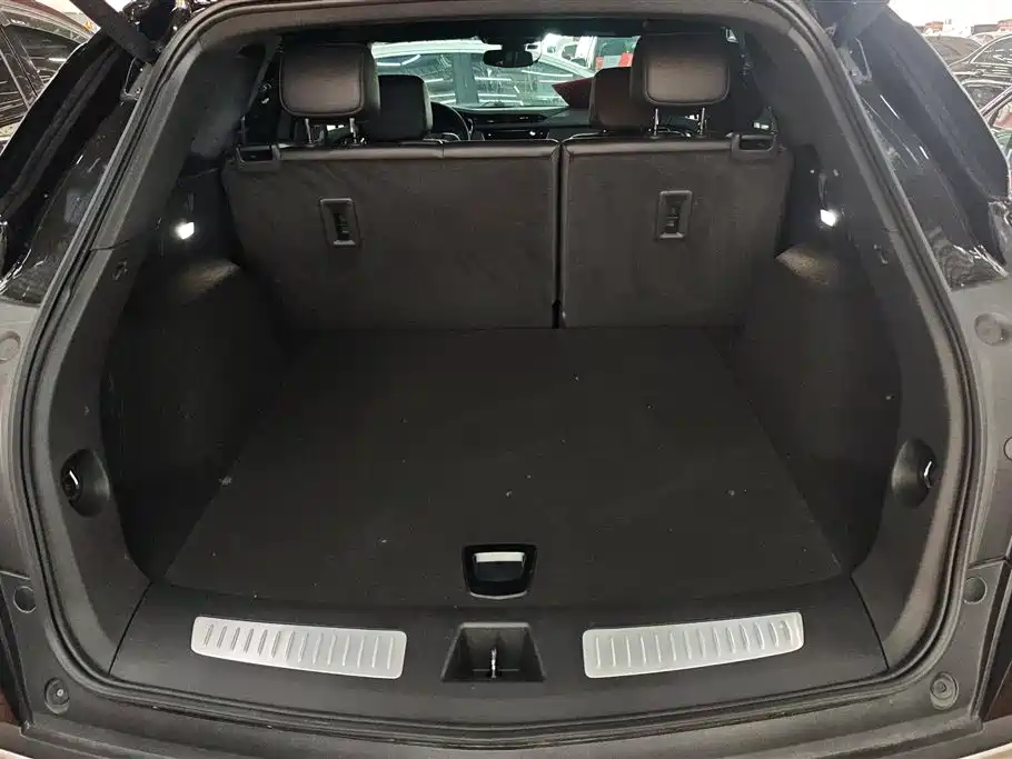 Cadillac XT5 2023 2.0T 2WD Fashion Edition фото 4