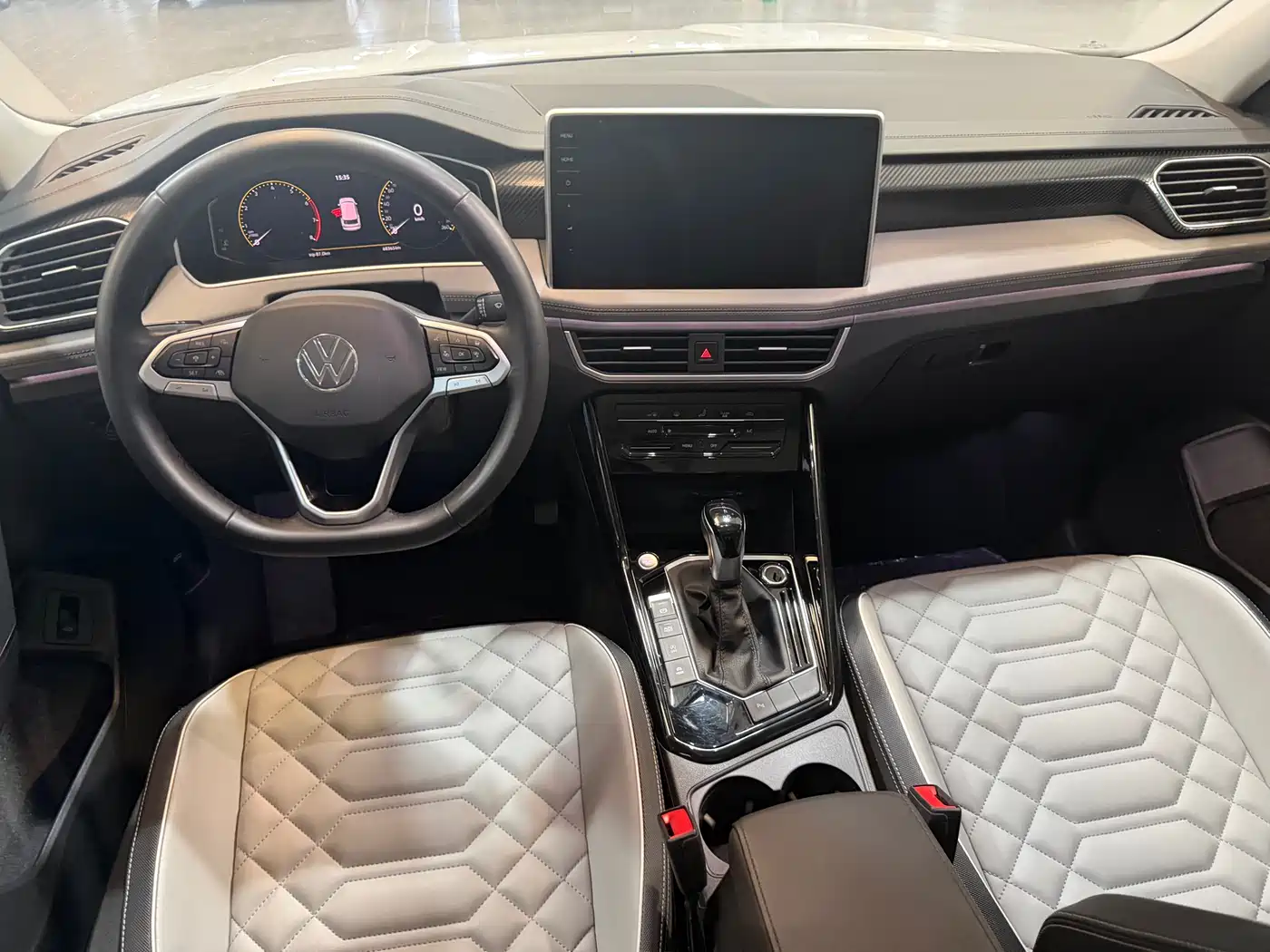 Volkswagen Tayron 2023 300TSI 2WD Luxury Plus Advanced Edition фото 6
