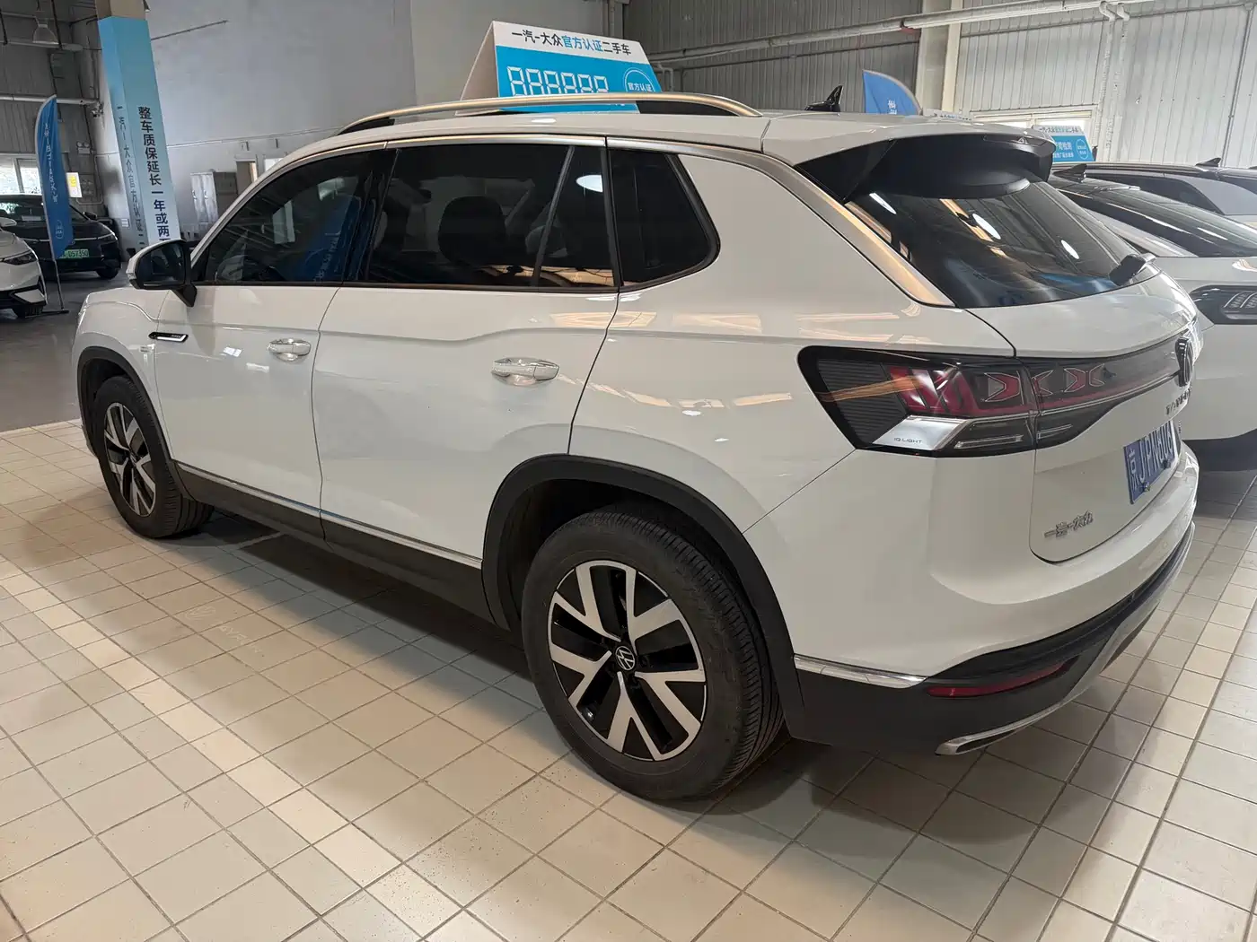 Volkswagen Tayron 2023 300TSI 2WD Luxury Plus Advanced Edition фото 8