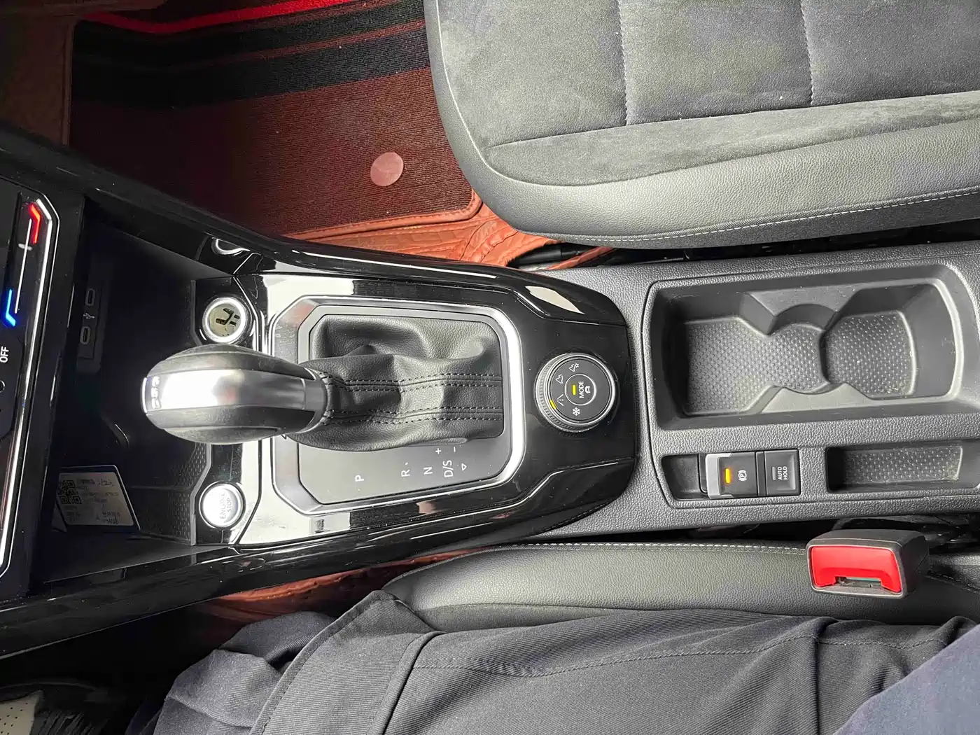 VOLKSWAGEN T ROC EXPLORING SONGS