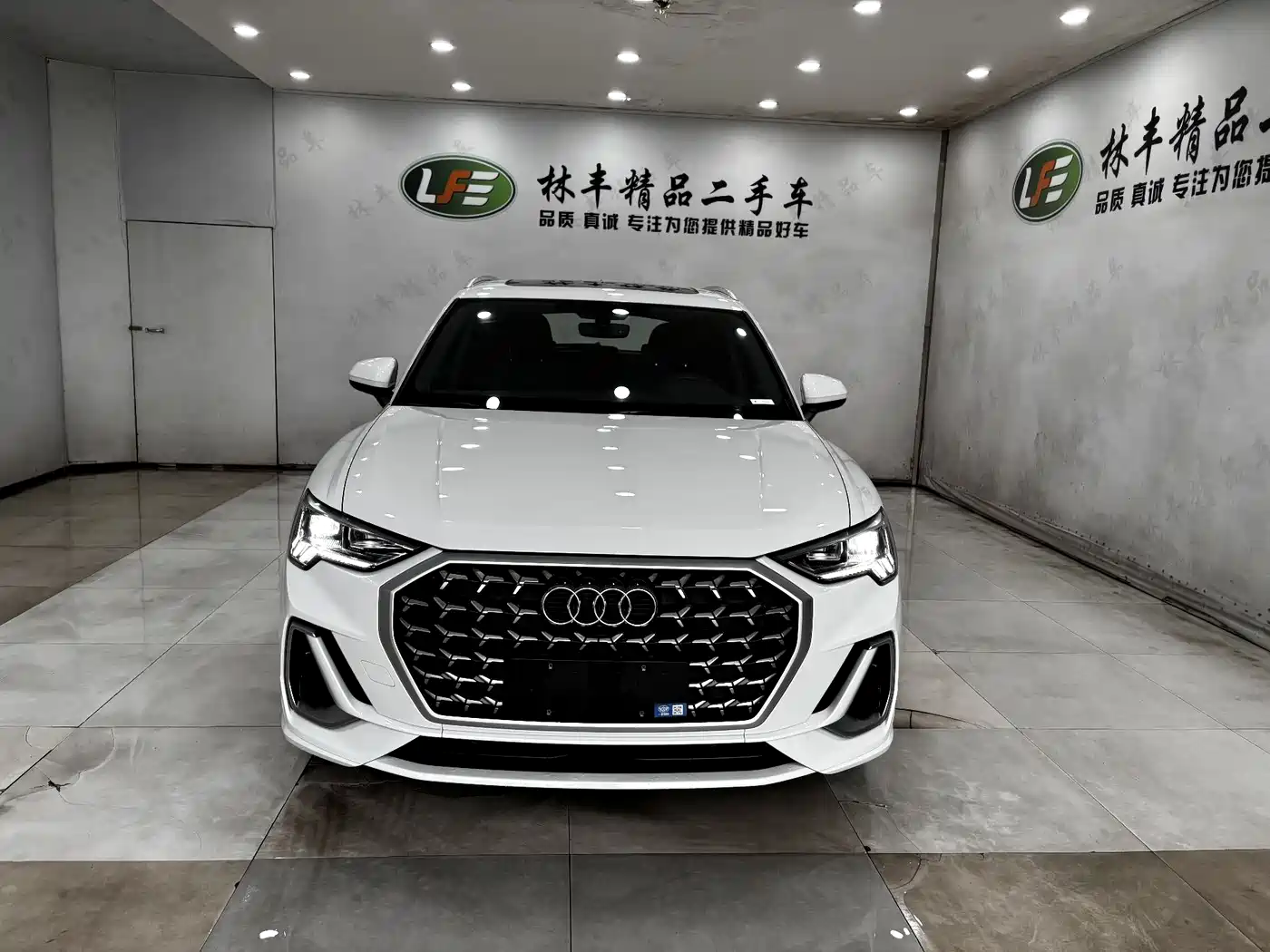 Audi Q3 2024 40 TFSI Fashion Sport фото 3