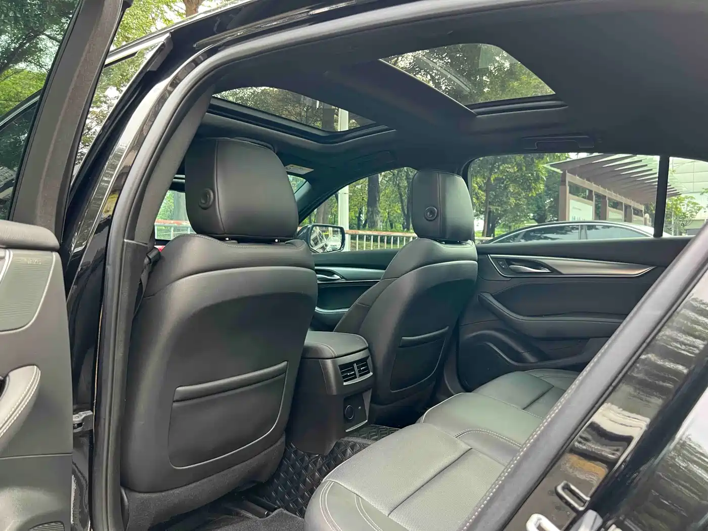 Cadillac CT5 2024 28T Luxury Model Pro фото 13
