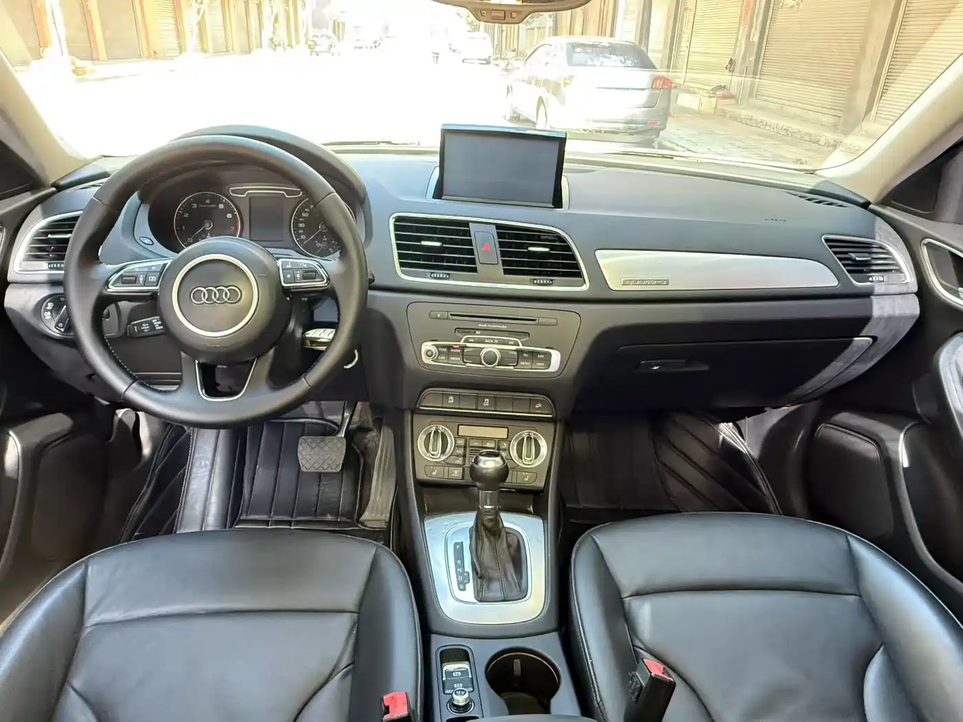 Audi Q3 2013 35 TFSI quattro Technology фото 7