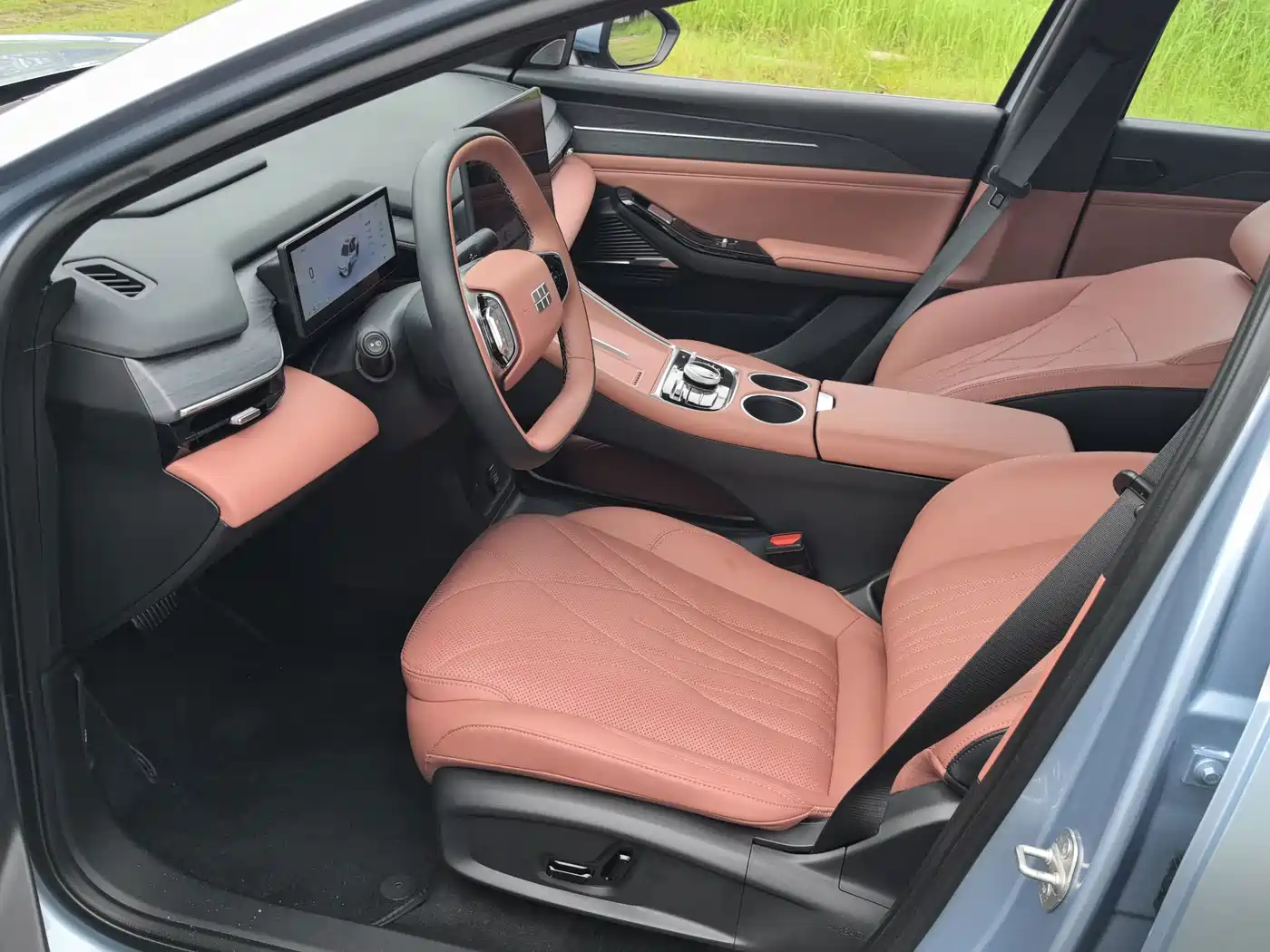 Geely Galaxy Galaxy L6 2025 2025 EM-i 140km Starship Edition