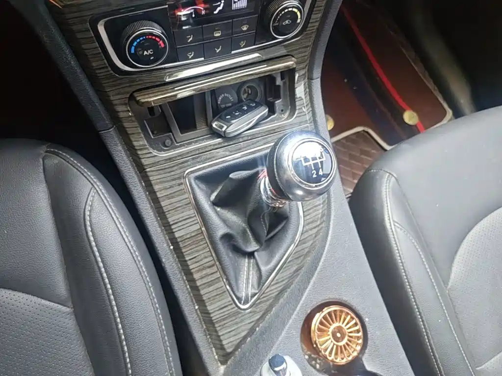 Zotye T600 2017 2017 1.5T Manual Luxury New Year Edition