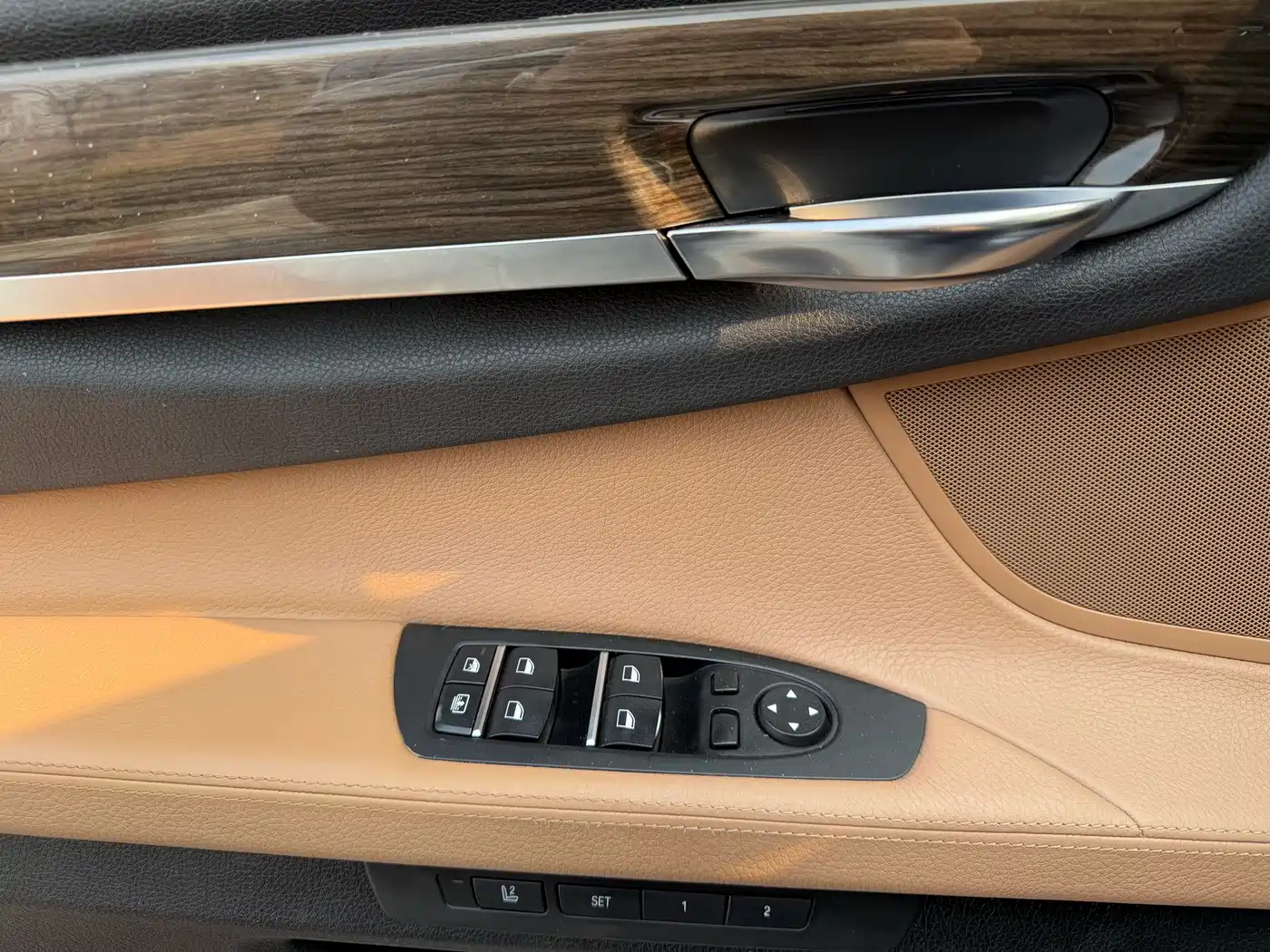 BMW 7 Series 2014 730Li Premium фото 16
