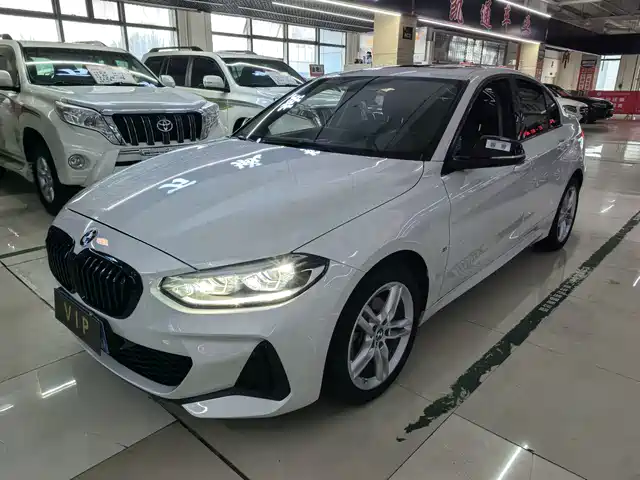 BMW 1 120i, M Спорт, чёрный пакет