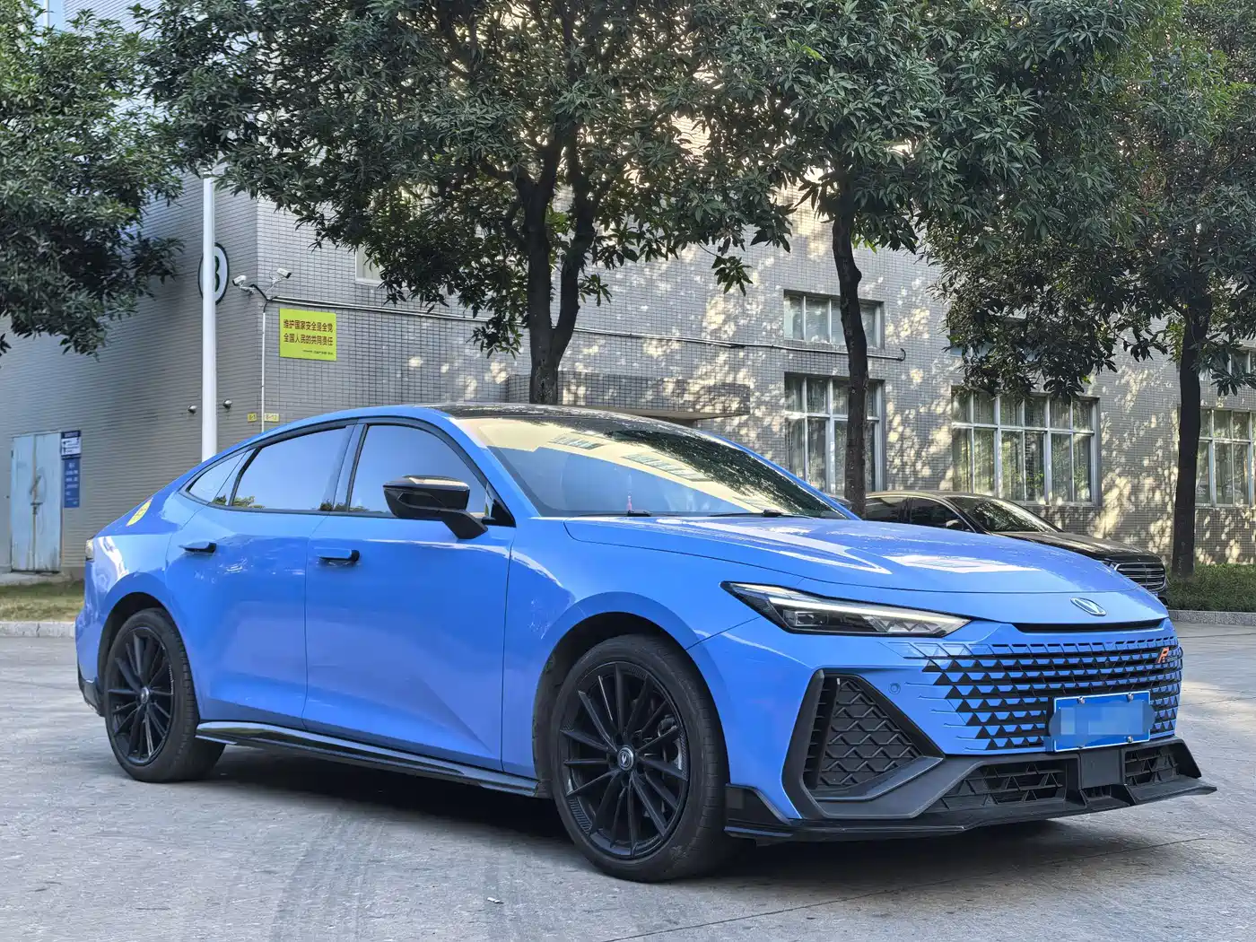 CHANGAN UNI-V