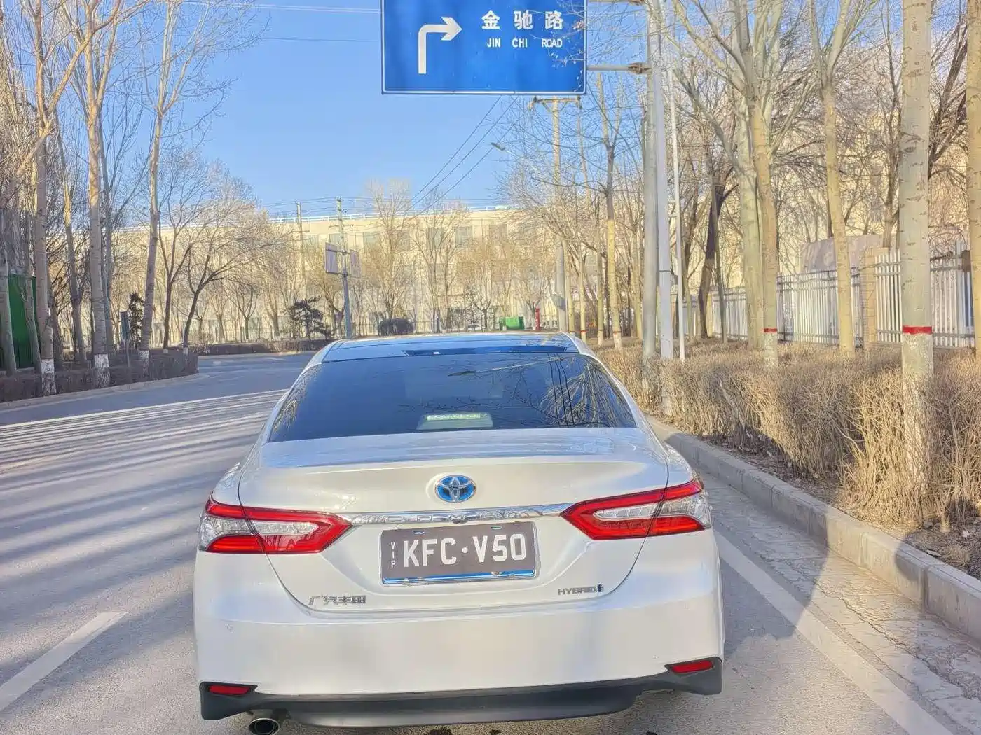Toyota Camry 2019 Facelift Hybrid 2.5HG Luxury Edition фото 2