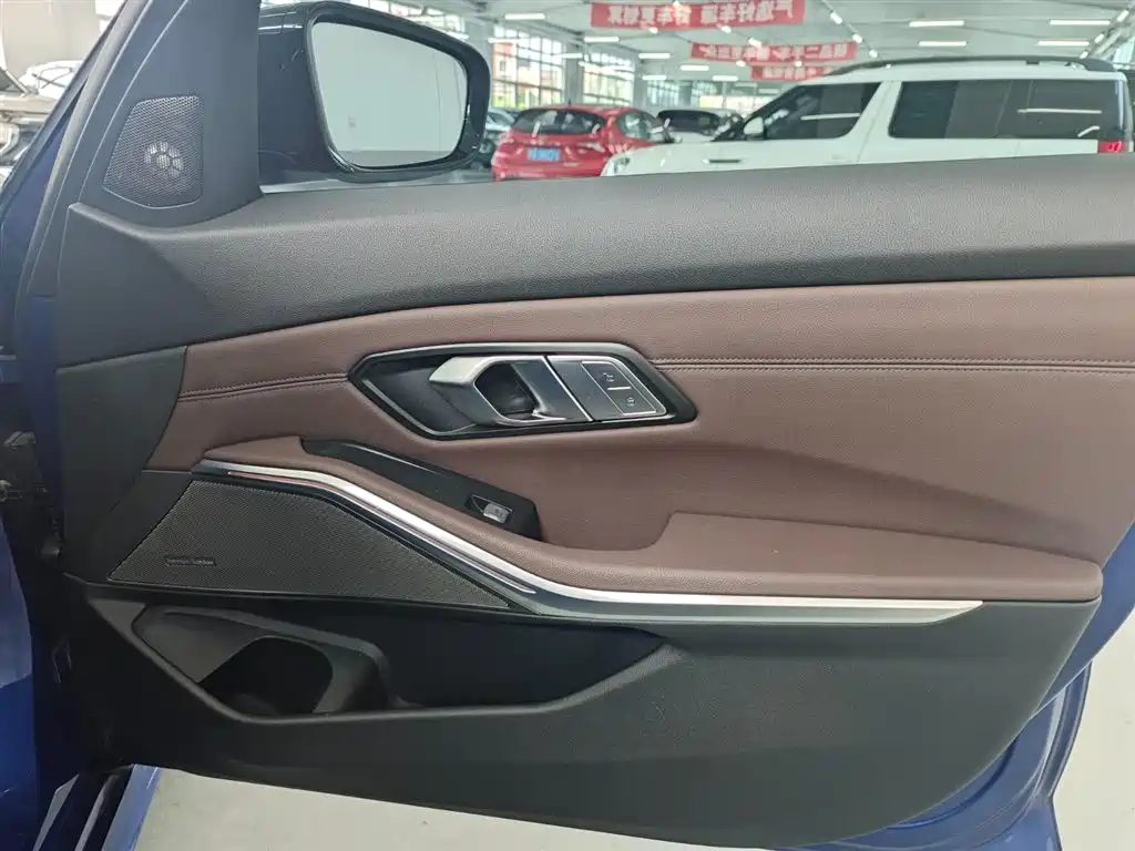 BMW 3 Series 2020 325Li M Sport Black Night Package фото 12