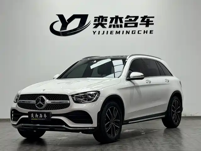 MERCEDES-BENZ GLC