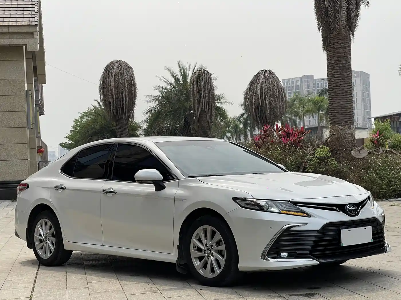 Toyota Camry 2021 2.0G Luxury Edition фото 3