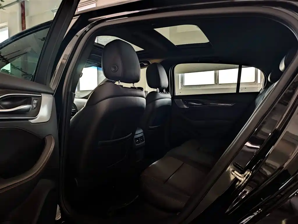 Cadillac CT5 2023 28T Platinum Style фото 24
