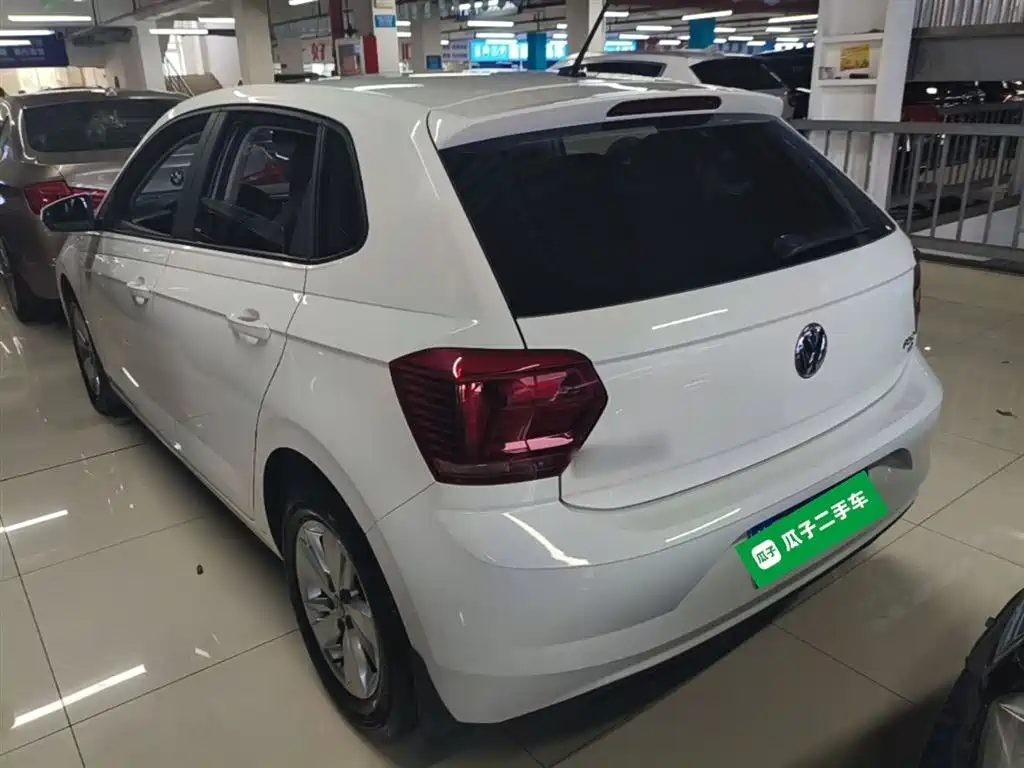 Volkswagen Polo 2019 Plus 1.5L Automatic Panorama Enjoyment Edition фото 5