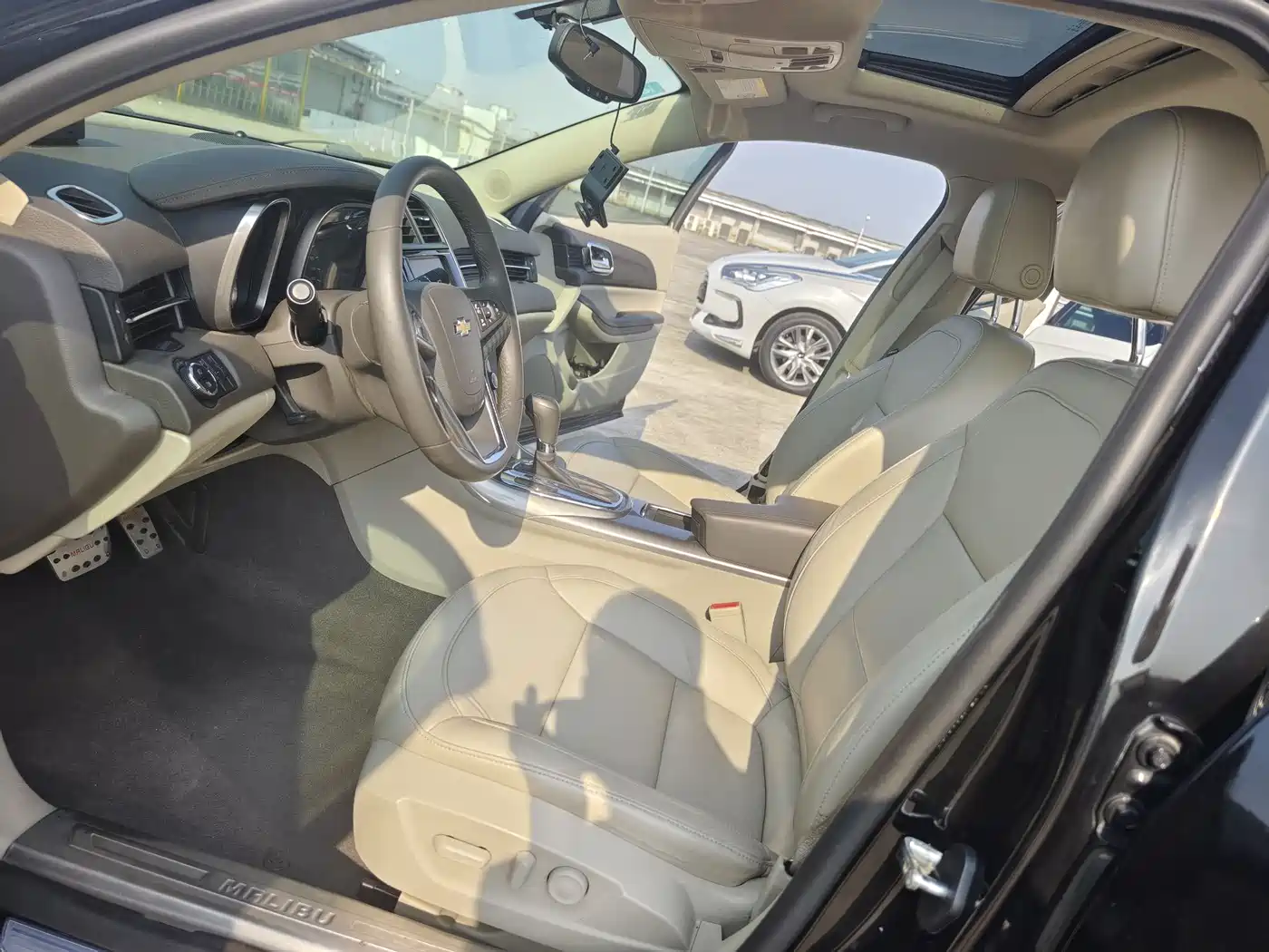 Chevrolet Malibu 2013 2.4L Automatic Luxury Edition фото 6