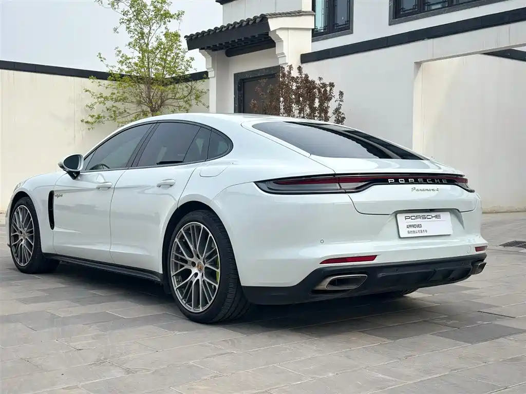 PORSCHE PANAMERA NEW ENERGY