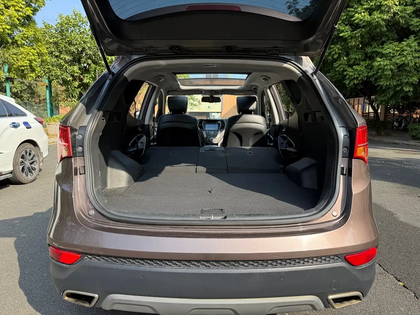 Hyundai Santa Fe 2015 2.4L Automatic 4WD Smart 5-seater фото 19