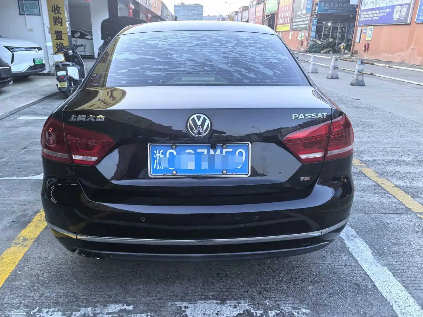 Photo 6 - Volkswagen Passat