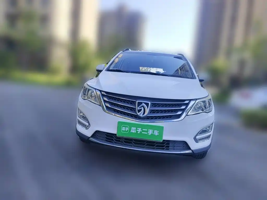 Baojun 560 2016 2016 1.8L Manual Elite