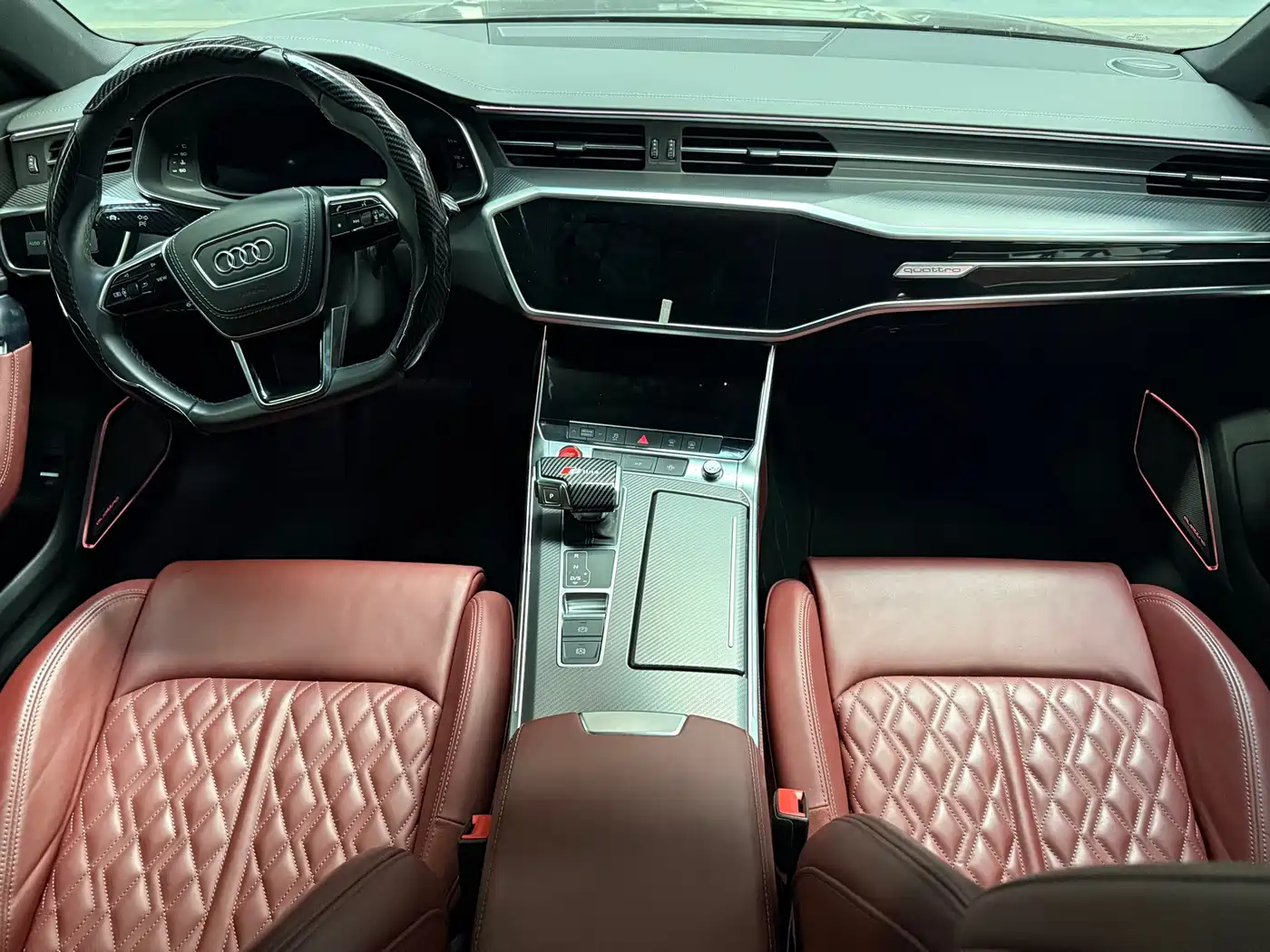 Photo 9 - Audi A7L
