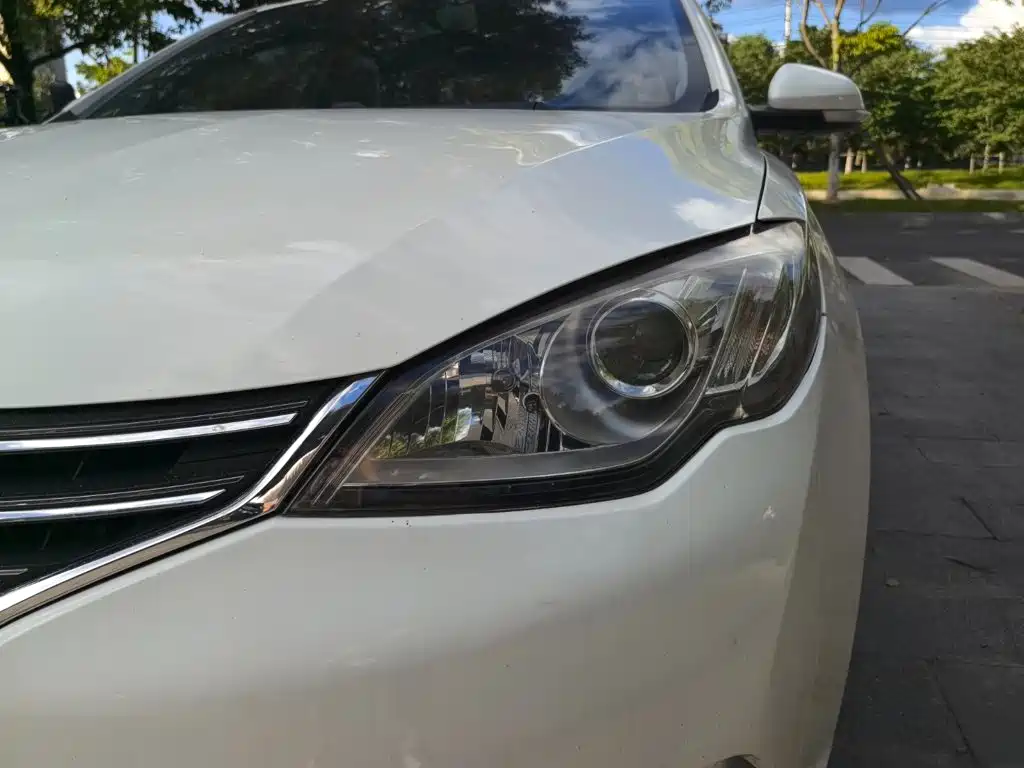 Roewe 360 2016 2015 1.5L Automatic Luxury