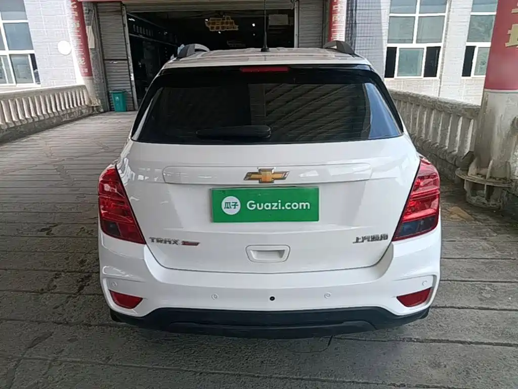 Фото 6 - Chevrolet Trax