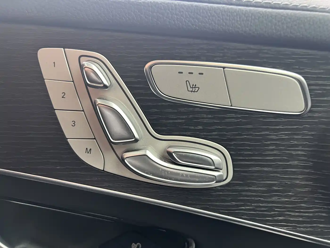Photo 19 - Mercedes-Benz GLC Coupe