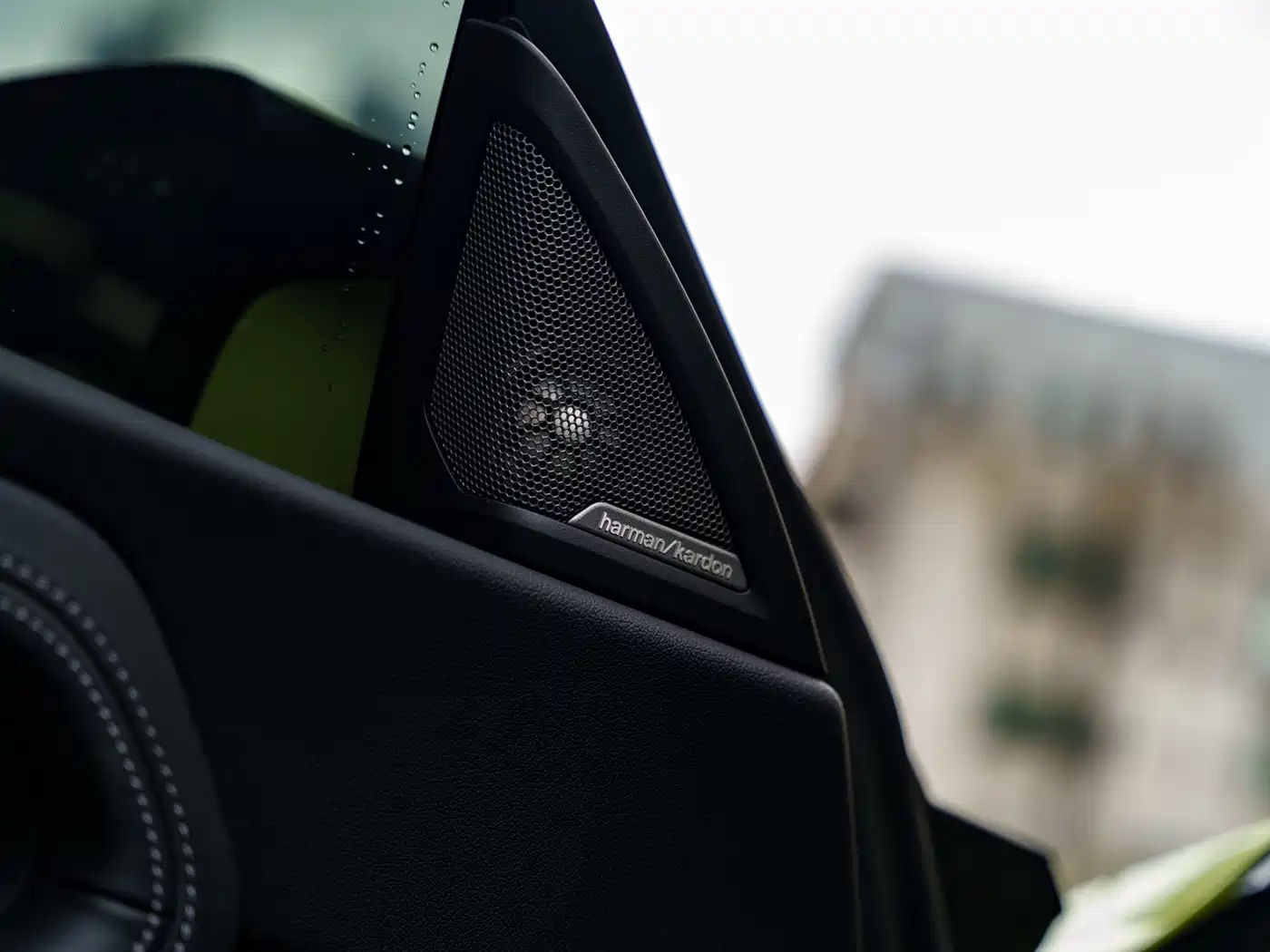 BMW M2 2024 M2 фото 14