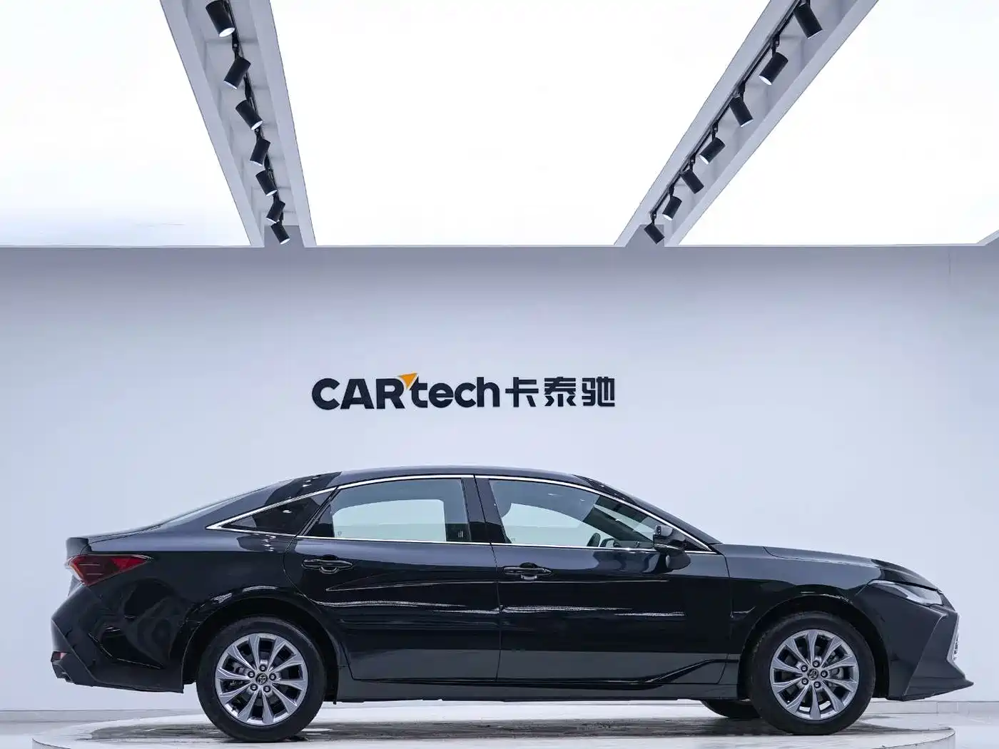 Toyota Avalon 2024 Model 2.0L Progressive Edition фото 6