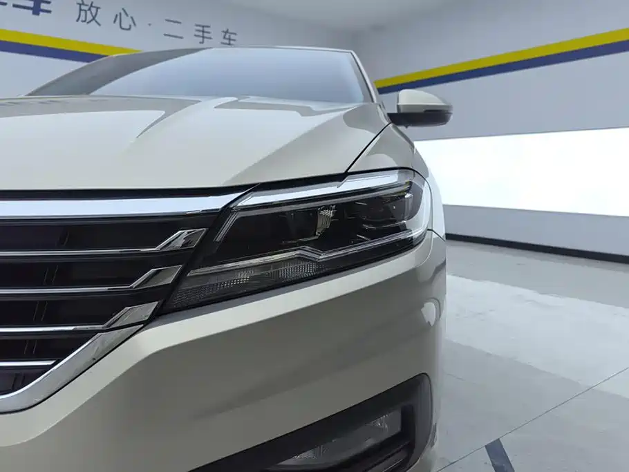 Фото 5 - Volkswagen Lavida