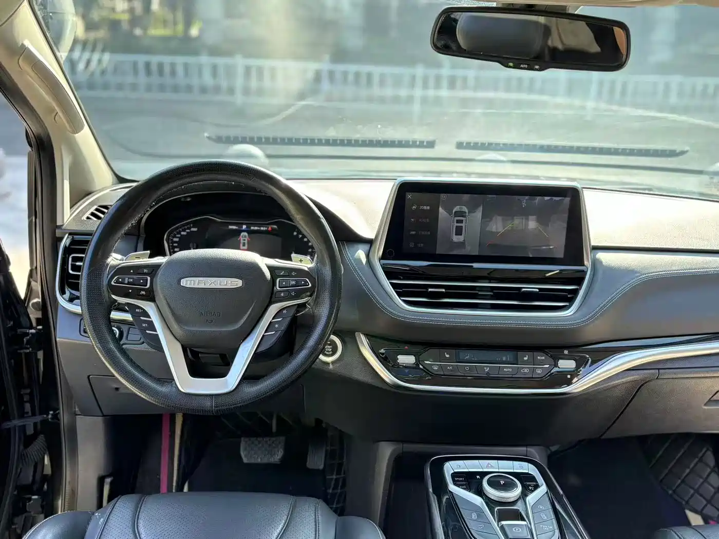 SAIC Maxus Maxus G20 2021 2021 PLUS 2.0T Gasoline Automatic Luxury Executive Edition