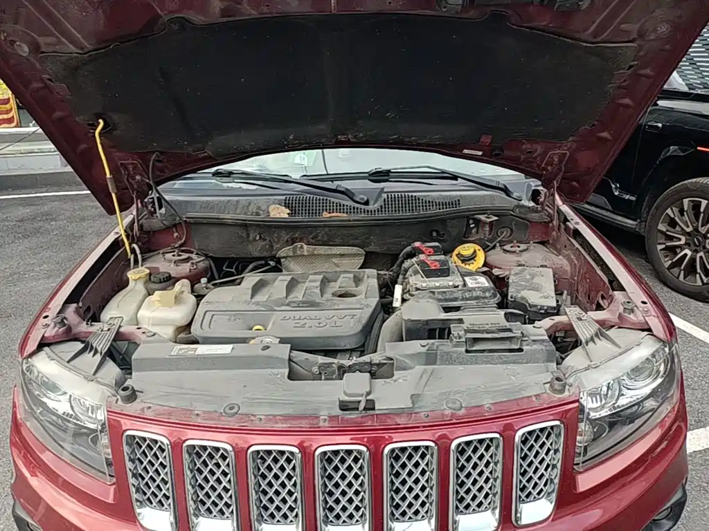 Jeep Compass (Import) 2014 2014 2.0L 2WD Luxury Edition