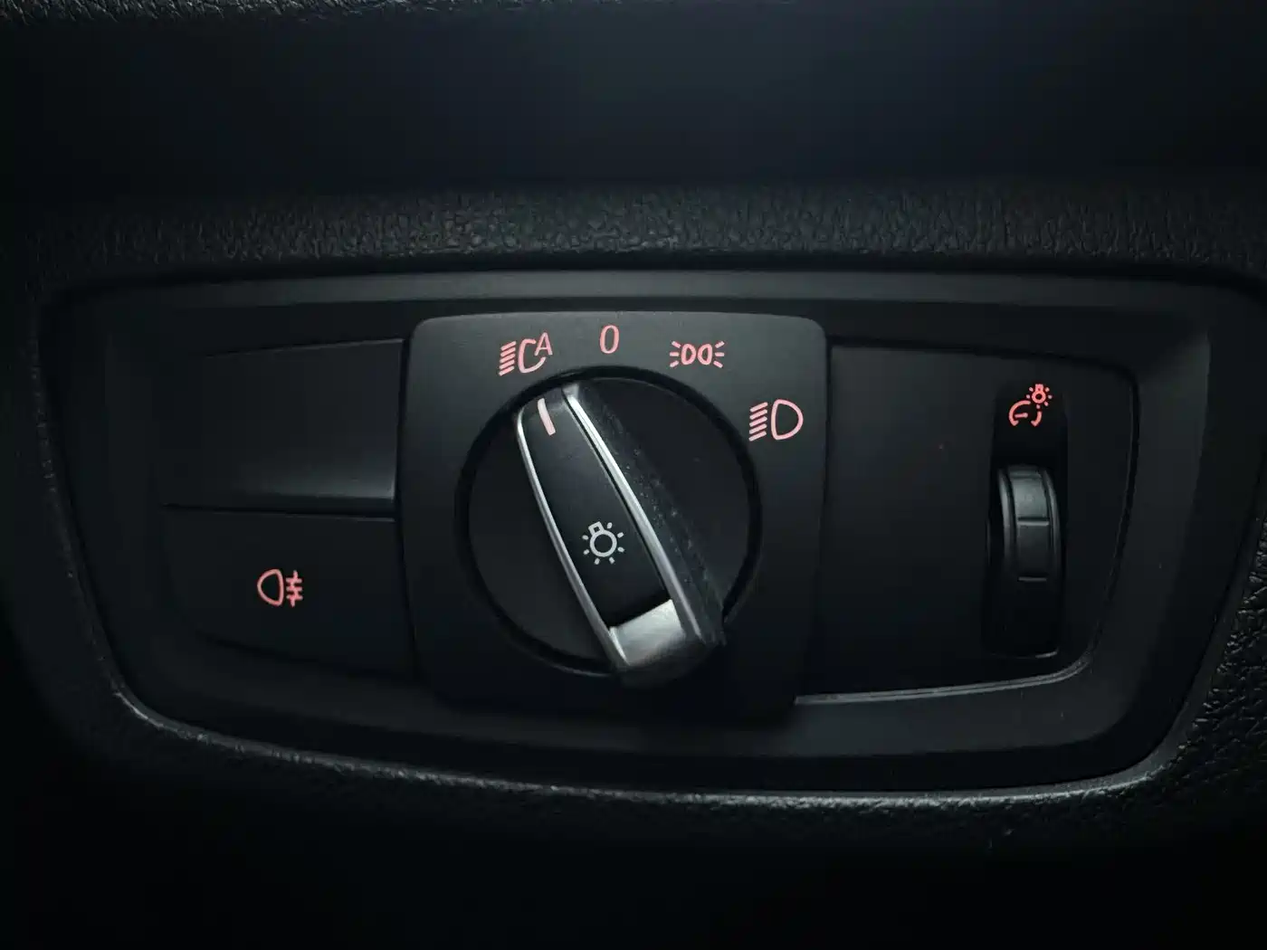 BMW 1 Series 2021 120i M Sport Shadow Edition фото 17