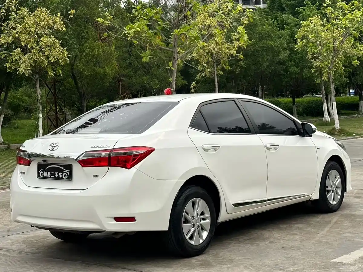 Toyota Corolla 2017 Facelift 1.6L S-CVT GL фото 6