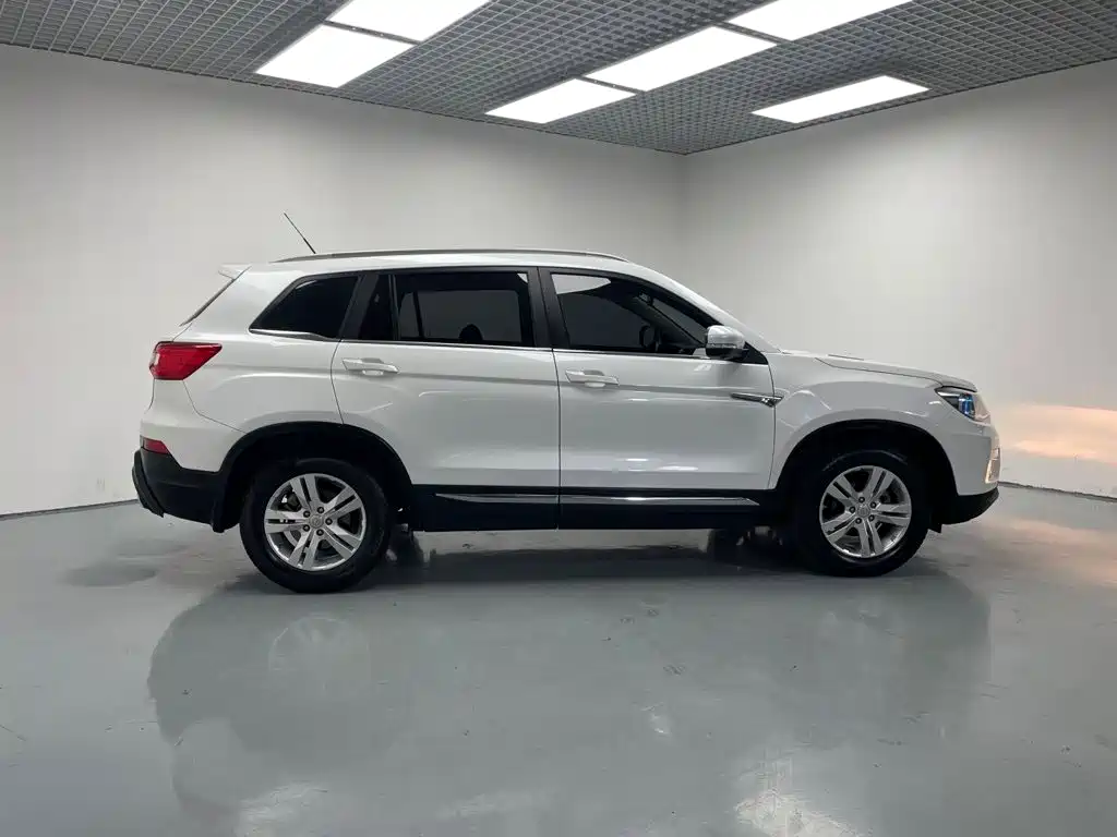 Changan CS75 2014 2014 1.8T Automatic Elite China V