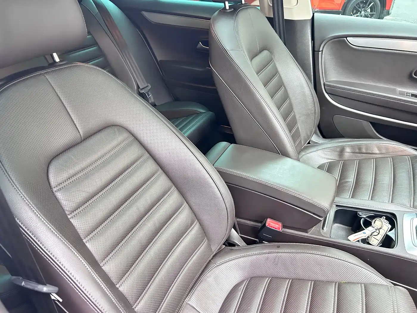 Volkswagen FAW-Volkswagen CC 2016 Model 1.8TSI Luxury фото 11