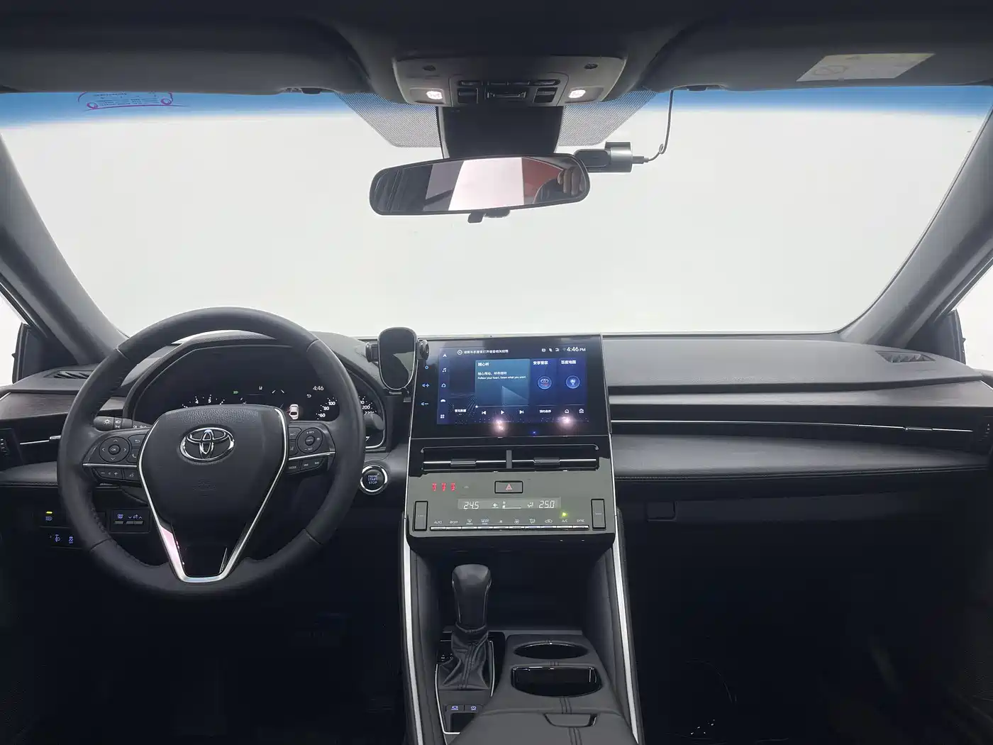 Toyota Avalon 2023 2.0L Premium Selection фото 17