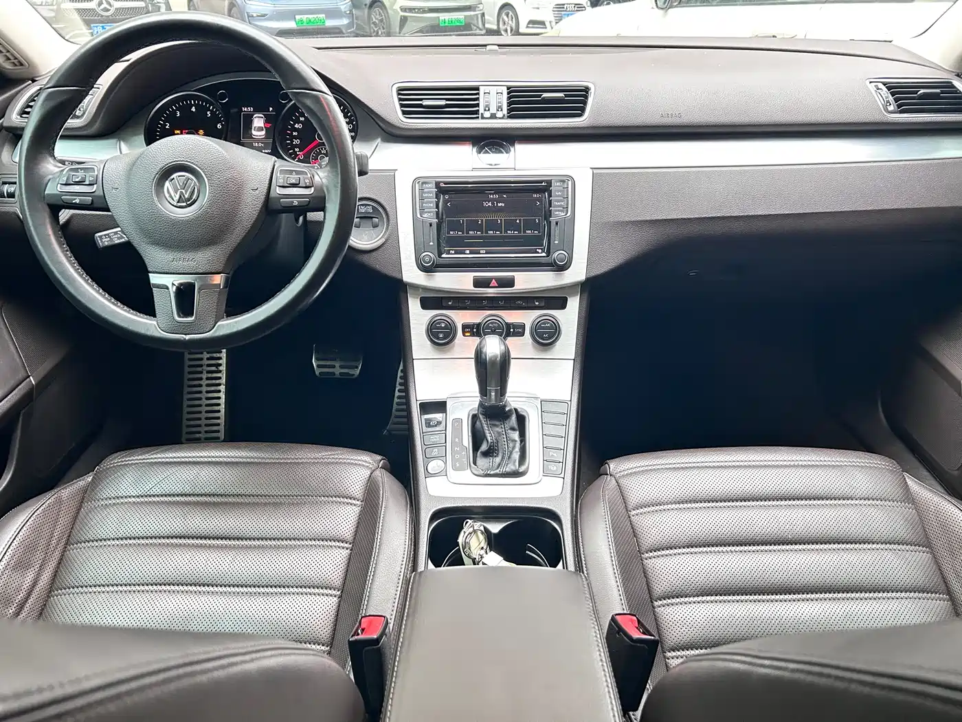 Volkswagen FAW-Volkswagen CC 2016 Model 1.8TSI Luxury фото 13