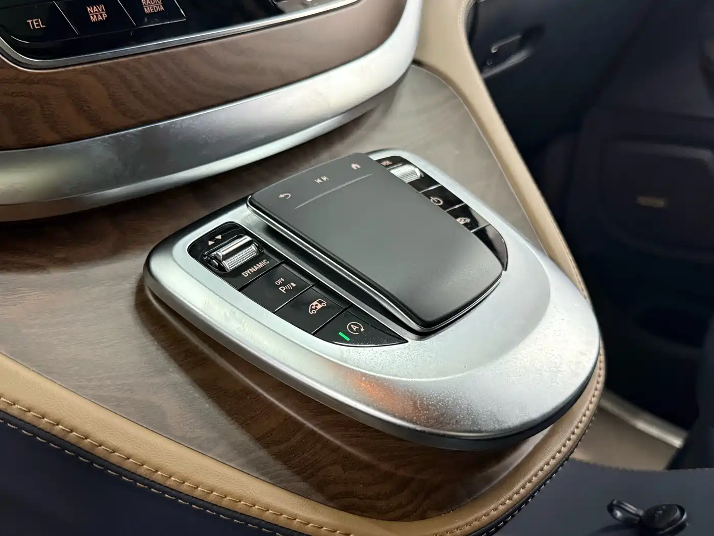 MERCEDES-BENZ V CLASS