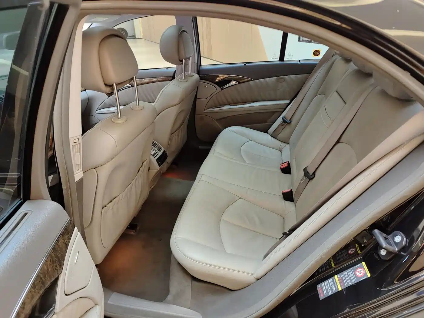 Mercedes-Benz E-Class 2007 E 350 Fashion фото 10