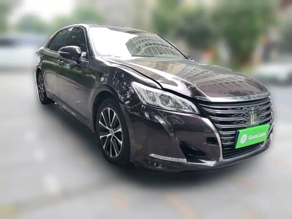 Toyota Crown 2019 2018 2.0T Fashion Edition