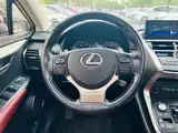 Фото 18 - Lexus NX