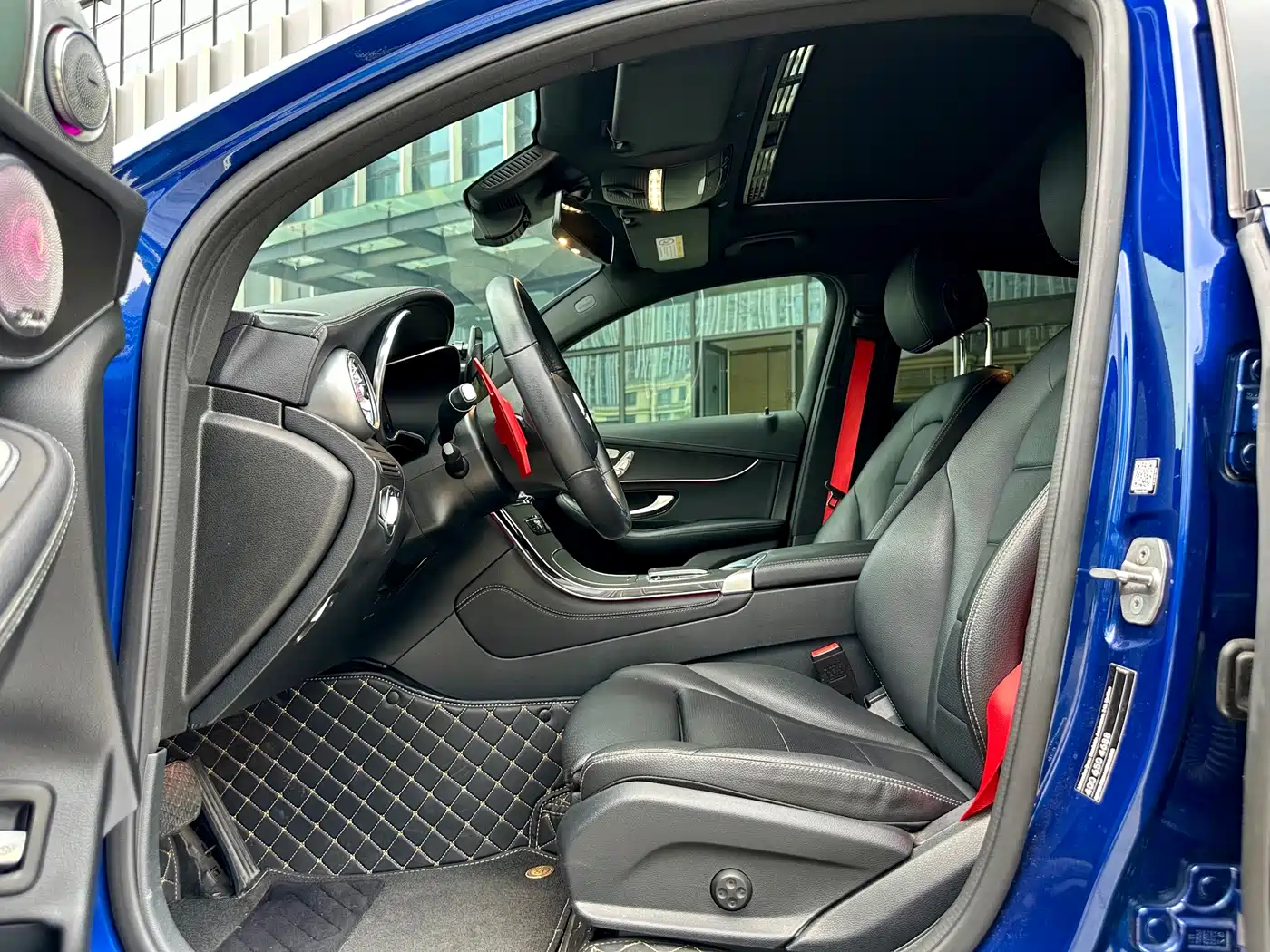 Mercedes-Benz GLC Coupe 2021 GLC 300 4MATIC Coupe SUV фото 12